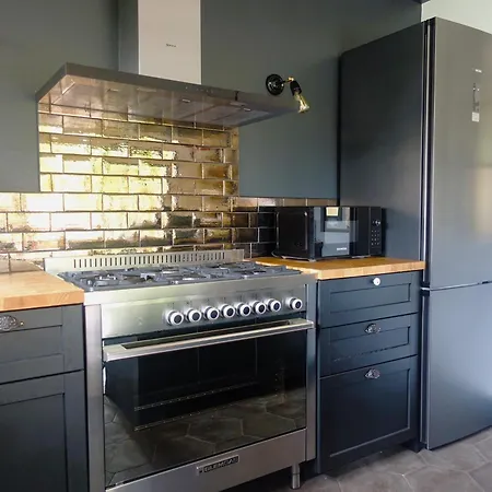 빌라 Les Bains 앙데르노스레방